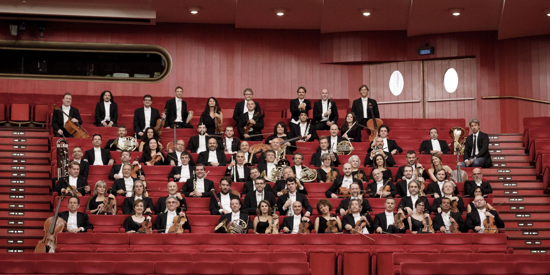L'Orchestra del Teatro Regio (foto Edoardo Piva) L'Orchestra del Teatro Regio (foto Edoardo Piva)